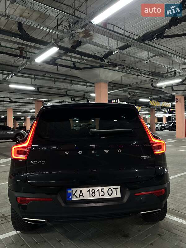 Внедорожник / Кроссовер Volvo XC40 2018 в Киеве