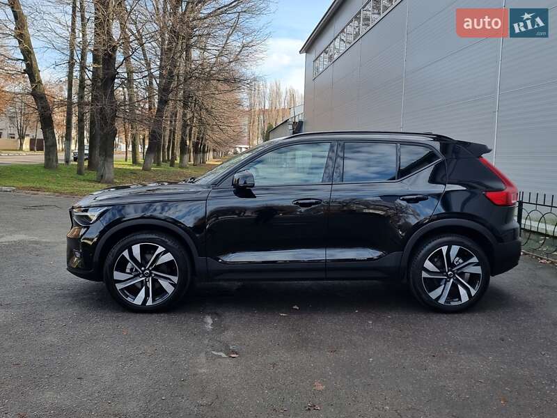 Позашляховик / Кросовер Volvo XC40 2024 в Полтаві