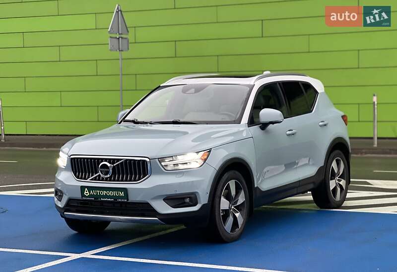 Внедорожник / Кроссовер Volvo XC40 2018 в Киеве