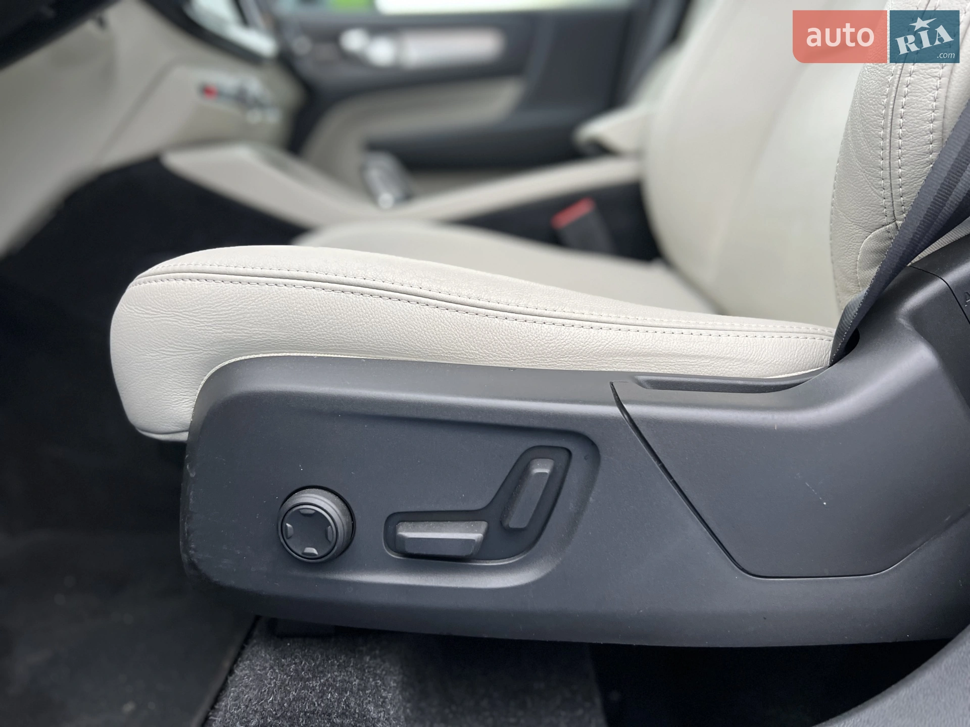 2018 Volvo XC40 - мініатюра 24