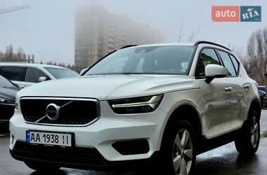 Позашляховик / Кросовер Volvo XC40 2019 в Києві