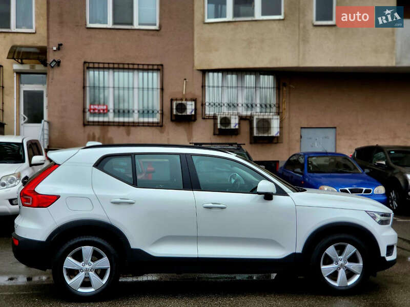 Позашляховик / Кросовер Volvo XC40 2019 в Києві