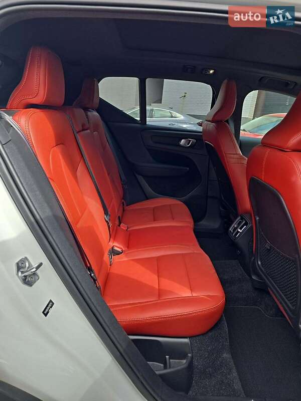 Позашляховик / Кросовер Volvo XC40 2019 в Львові