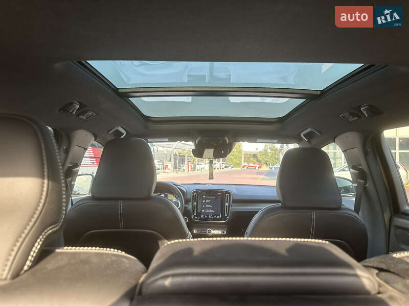 Внедорожник / Кроссовер Volvo XC40 2019 в Ровно