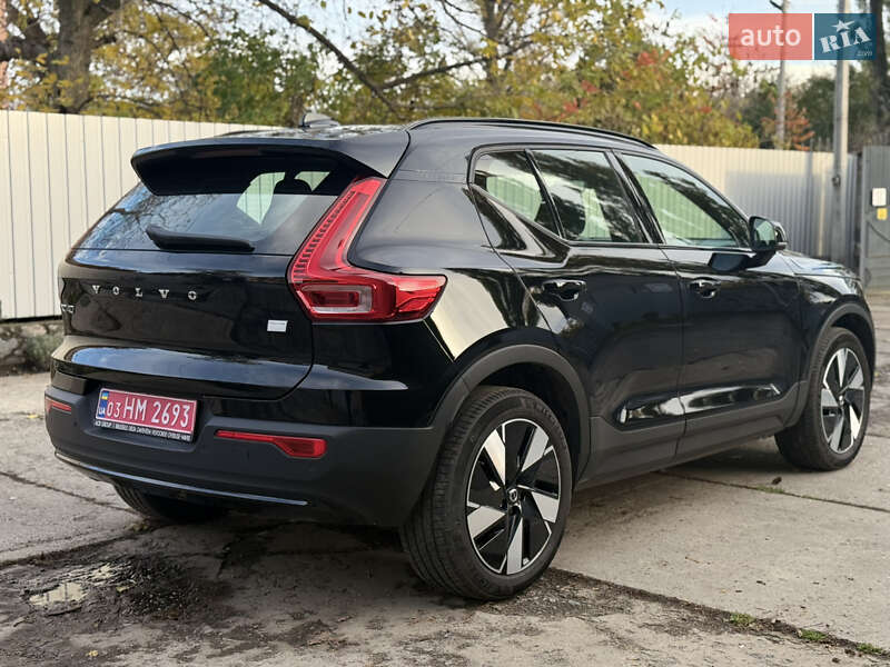 Внедорожник / Кроссовер Volvo XC40 2023 в Знаменке