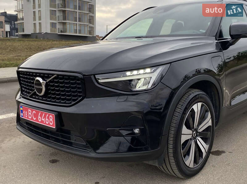 Внедорожник / Кроссовер Volvo XC40 2023 в Ровно фото 2 Внедорожник / Кроссовер Volvo XC40 2023 в Ровно