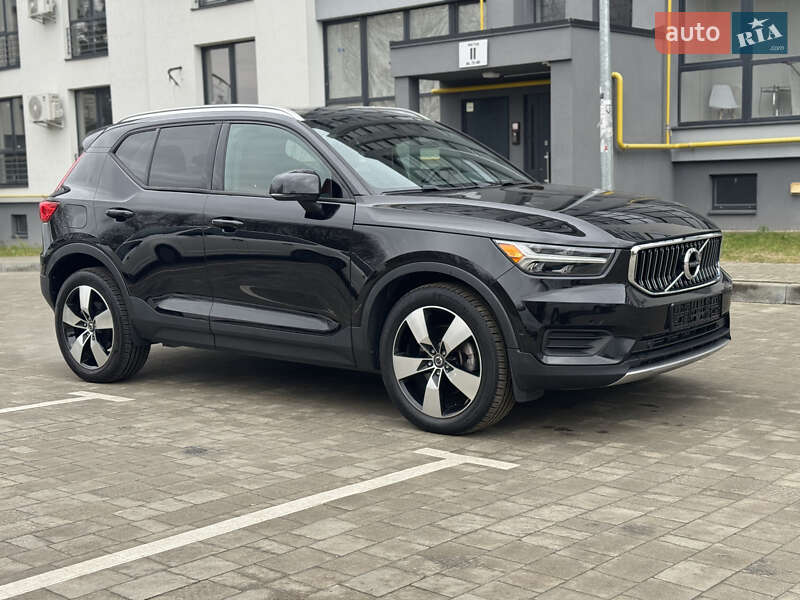 Позашляховик / Кросовер Volvo XC40 2019 в Львові
