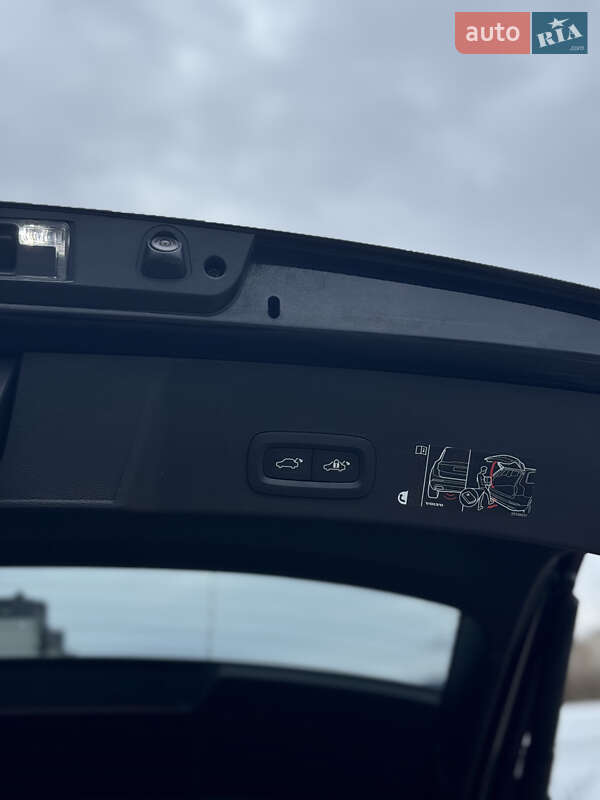 Позашляховик / Кросовер Volvo XC40 2019 в Львові