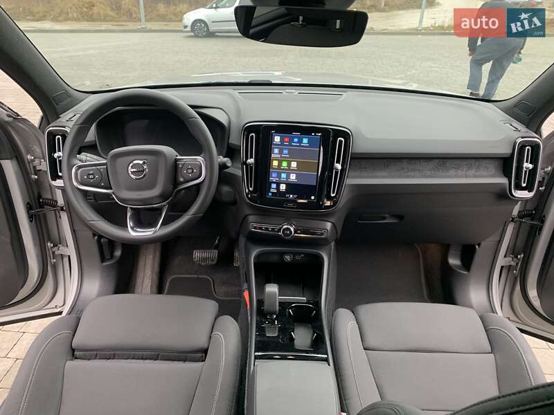 Позашляховик / Кросовер Volvo XC40 2024 в Львові фото 11 Позашляховик / Кросовер Volvo XC40 2024 в Львові
