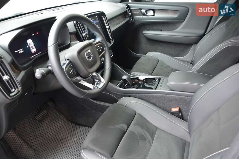 Внедорожник / Кроссовер Volvo XC40 2022 в Киеве фото 5 Внедорожник / Кроссовер Volvo XC40 2022 в Киеве