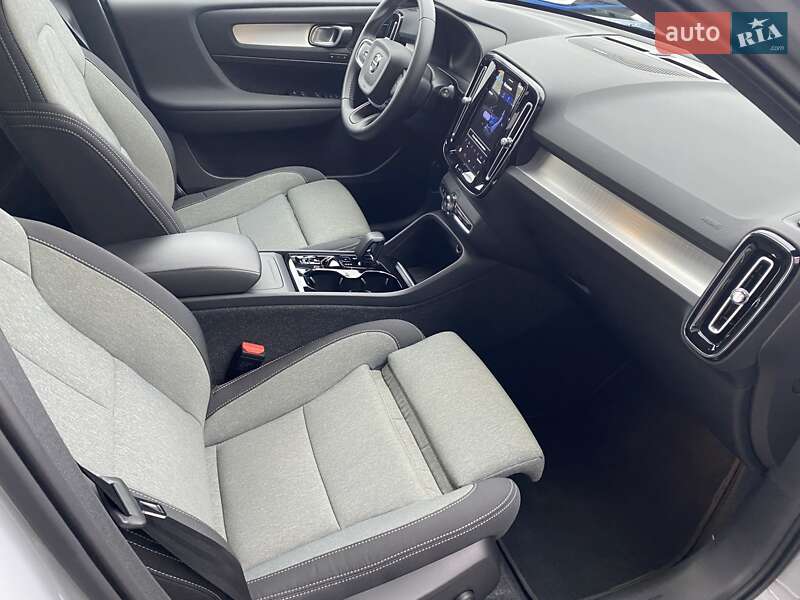 Внедорожник / Кроссовер Volvo XC40 2024 в Киеве фото 19 Внедорожник / Кроссовер Volvo XC40 2024 в Киеве