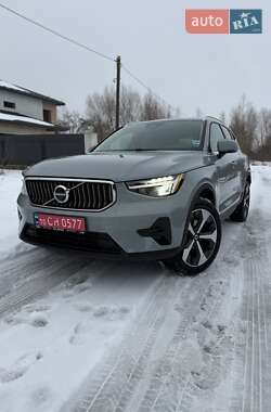 Внедорожник / Кроссовер Volvo XC40 2024 в Самборе