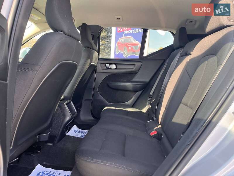 Внедорожник / Кроссовер Volvo XC40 2019 в Львове фото 16 Внедорожник / Кроссовер Volvo XC40 2019 в Львове