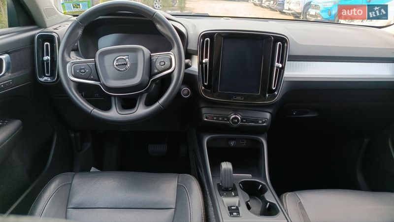 Внедорожник / Кроссовер Volvo XC40 2018 в Луцке