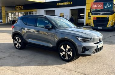 Внедорожник / Кроссовер Volvo XC40 2023 в Василькове