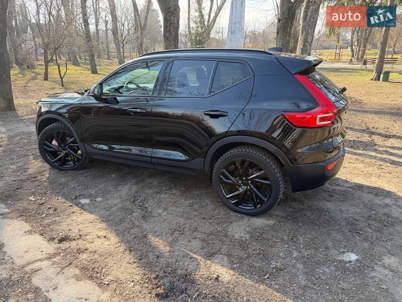 Позашляховик / Кросовер Volvo XC40 2022 в Києві фото 10 Позашляховик / Кросовер Volvo XC40 2022 в Києві