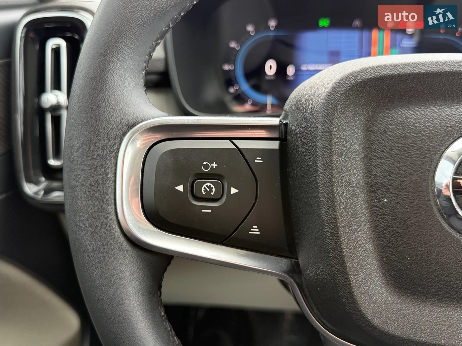 2024 Volvo XC40 - мініатюра 30