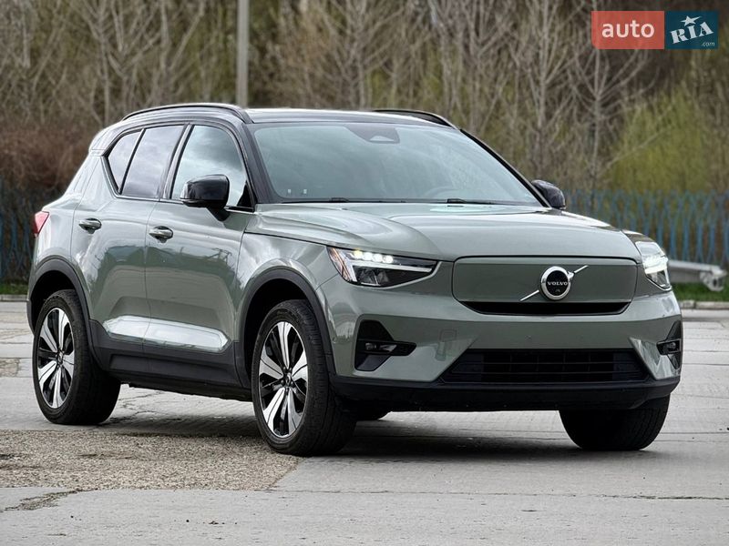 Позашляховик / Кросовер Volvo XC40 2023 в Чернівцях фото Позашляховик / Кросовер Volvo XC40 2023 в Чернівцях