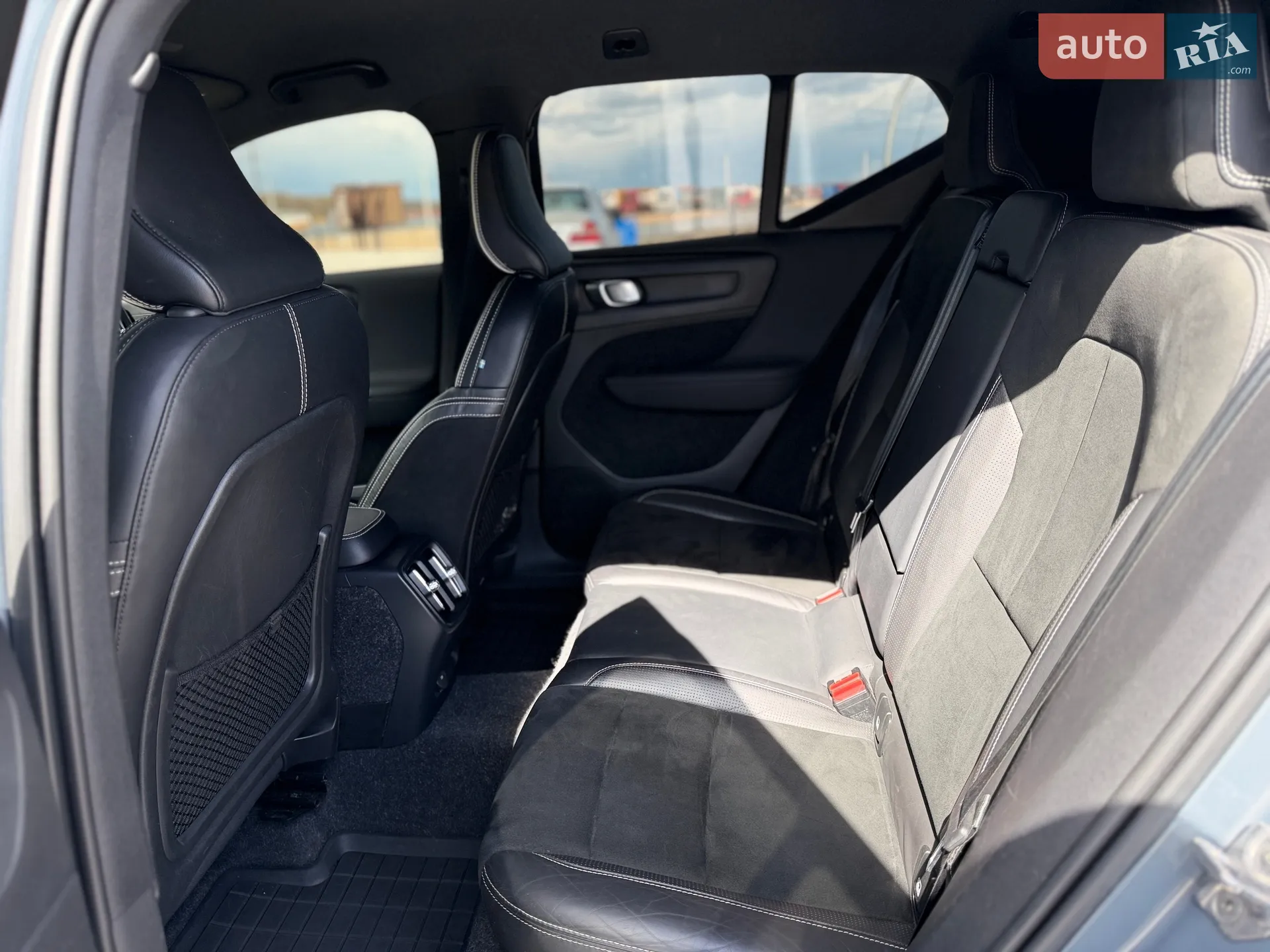 2020 Volvo XC40 - мініатюра 35