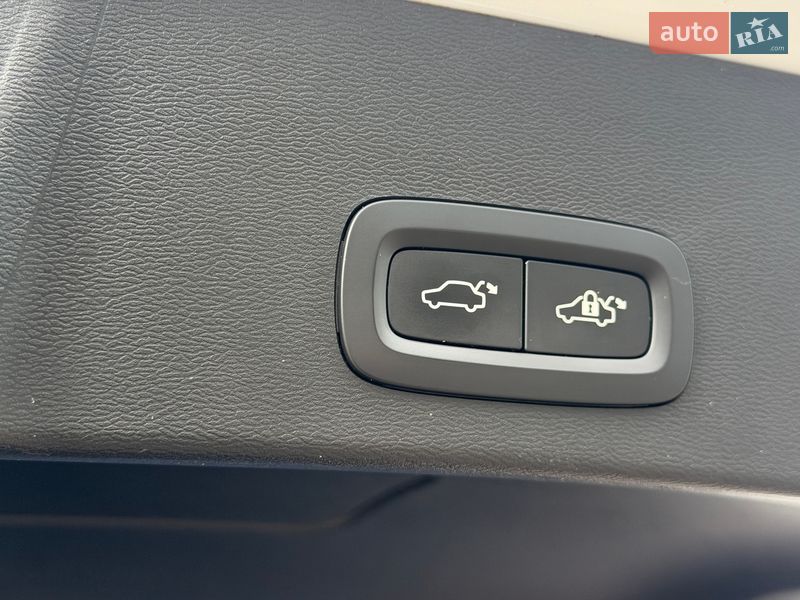 Внедорожник / Кроссовер Volvo XC40 2019 в Киеве фото 14 Внедорожник / Кроссовер Volvo XC40 2019 в Киеве