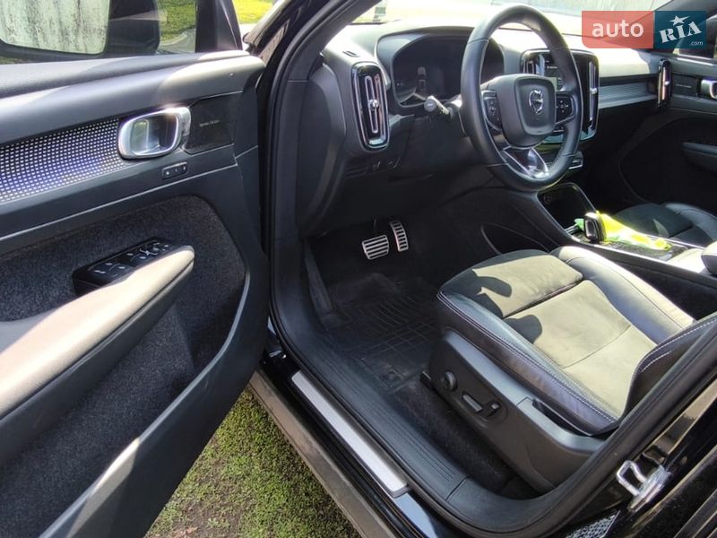 Позашляховик / Кросовер Volvo XC40 2021 в Лозовій