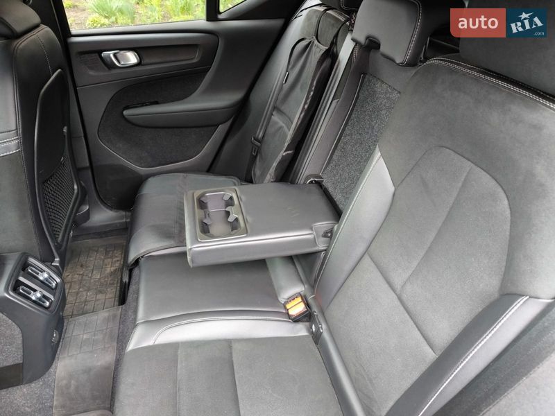 Позашляховик / Кросовер Volvo XC40 2021 в Лозовій