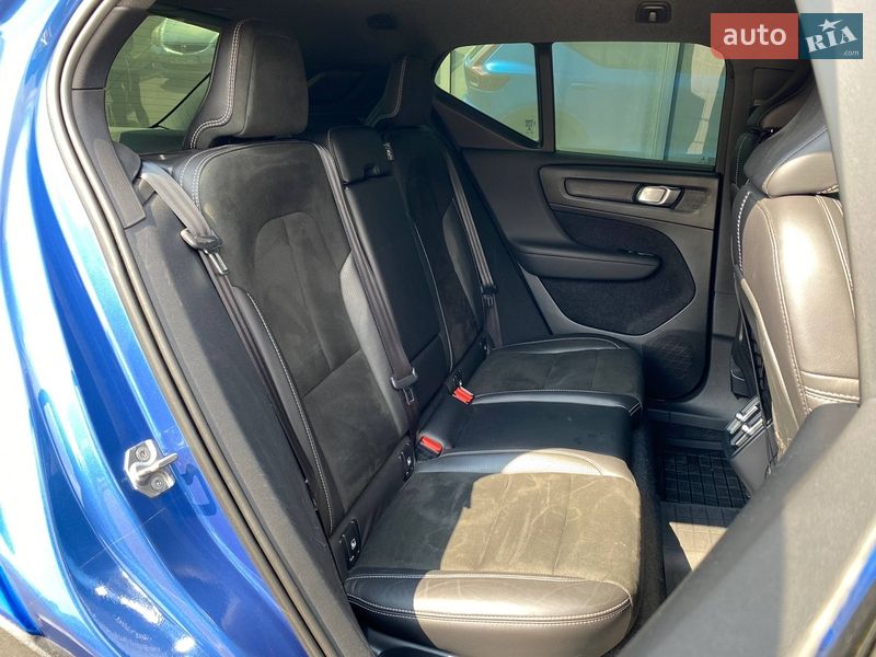 Внедорожник / Кроссовер Volvo XC40 2018 в Киеве фото 36 Внедорожник / Кроссовер Volvo XC40 2018 в Киеве