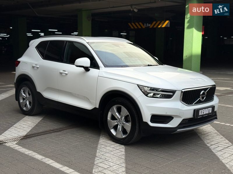 Позашляховик / Кросовер Volvo XC40 2020 в Києві