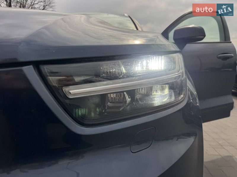 Внедорожник / Кроссовер Volvo XC40 2021 в Львове