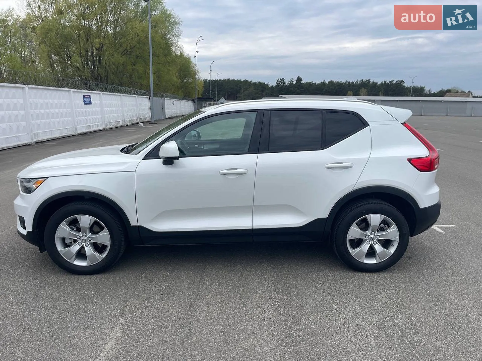 2020 Volvo XC40 - мініатюра 9