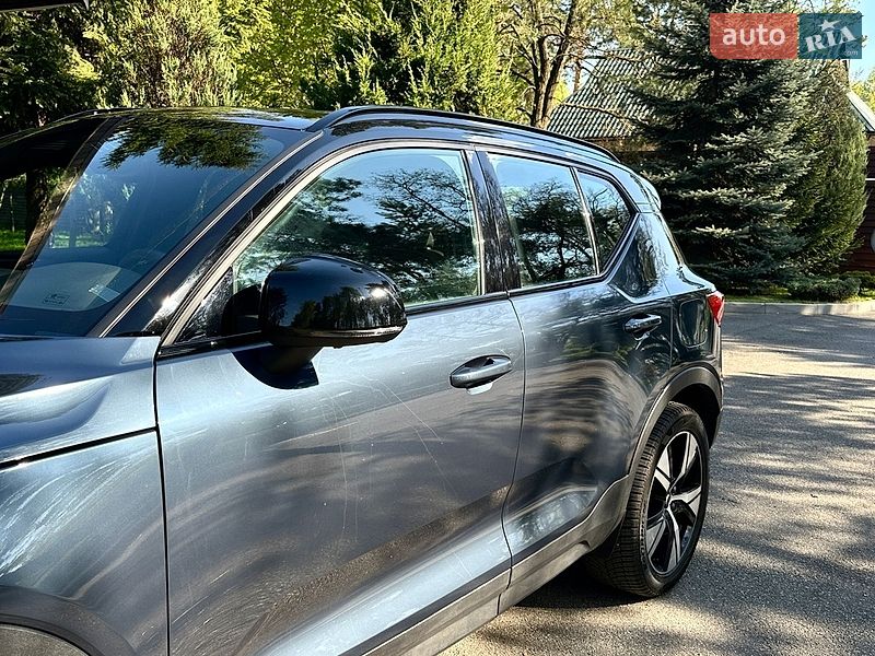 Внедорожник / Кроссовер Volvo XC40 2021 в Броварах