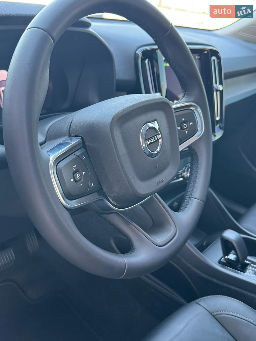 2023 Volvo XC40 - мініатюра 17
