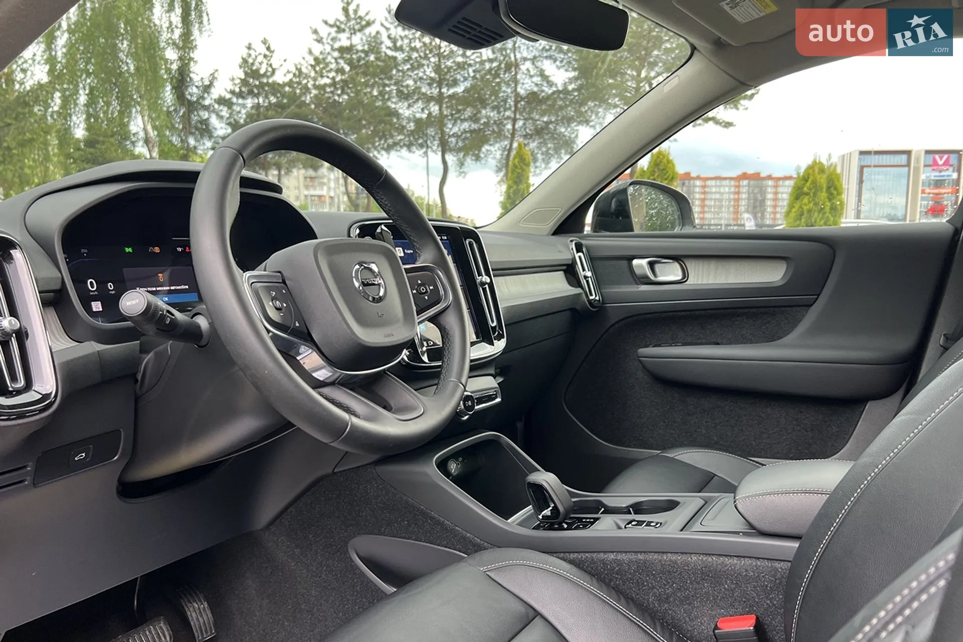 2023 Volvo XC40 - мініатюра 10