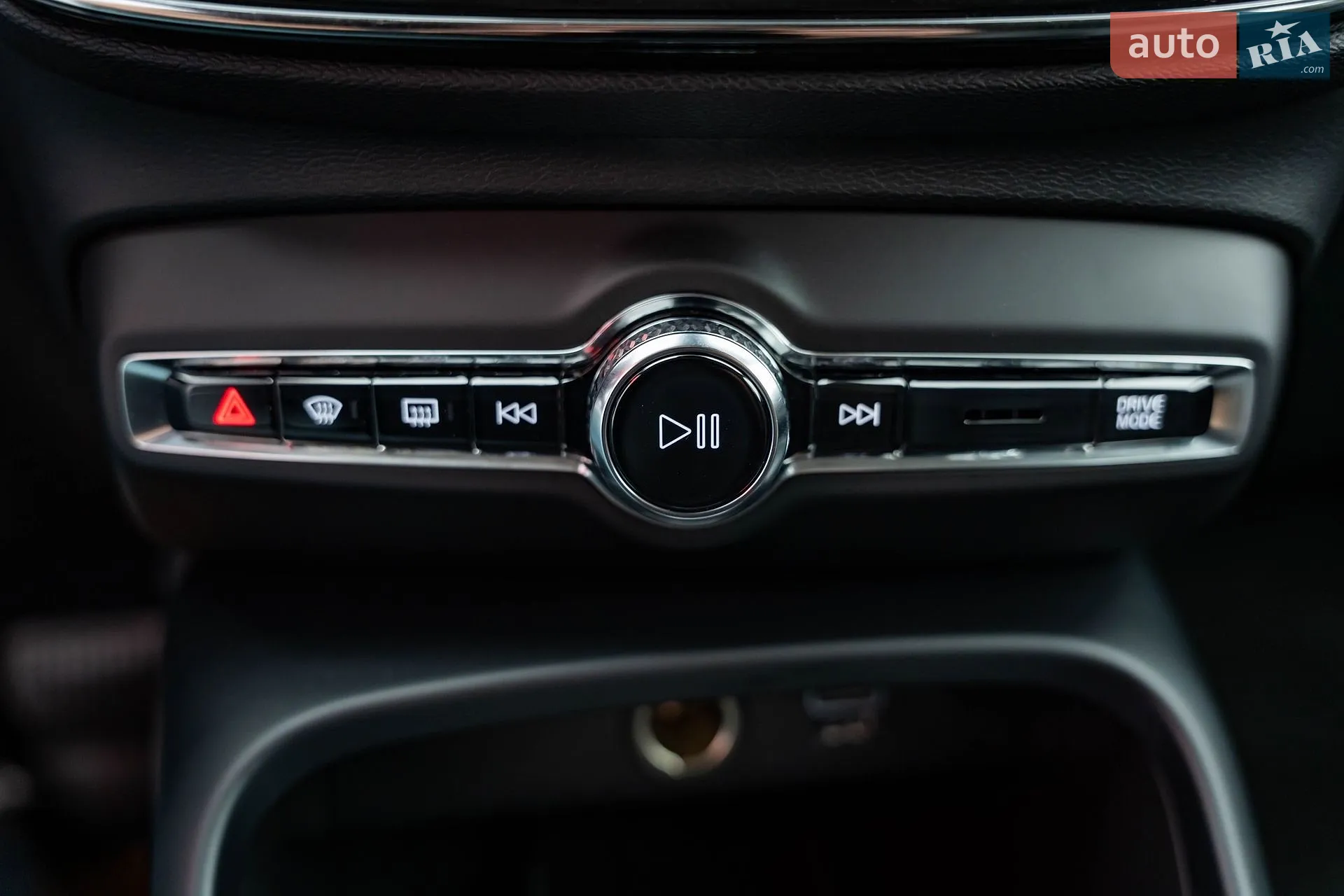 2021 Volvo XC40 - мініатюра 24
