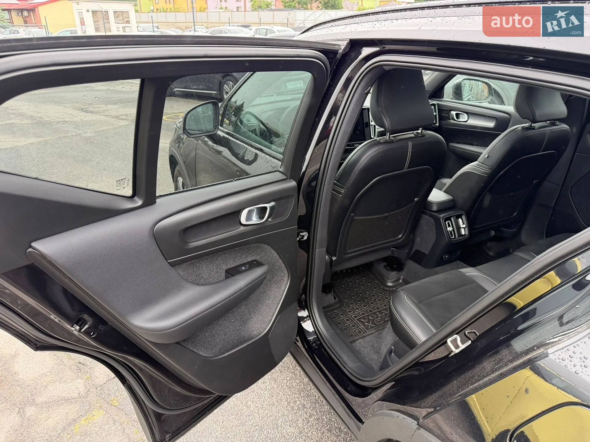 2021 Volvo XC40 - мініатюра 10