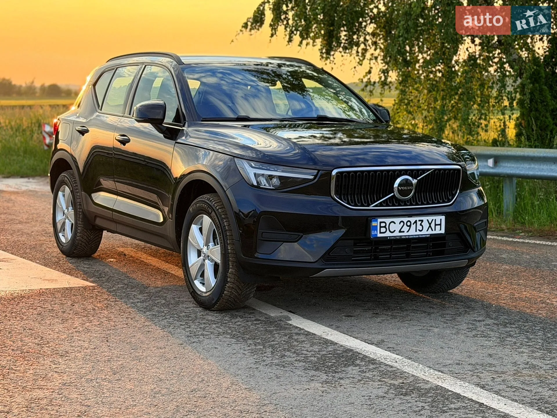 2024 Volvo XC40 - фото 1