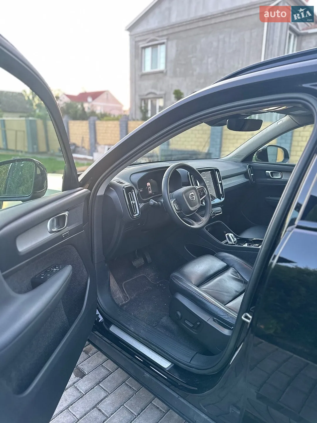 2023 Volvo XC40 - мініатюра 9