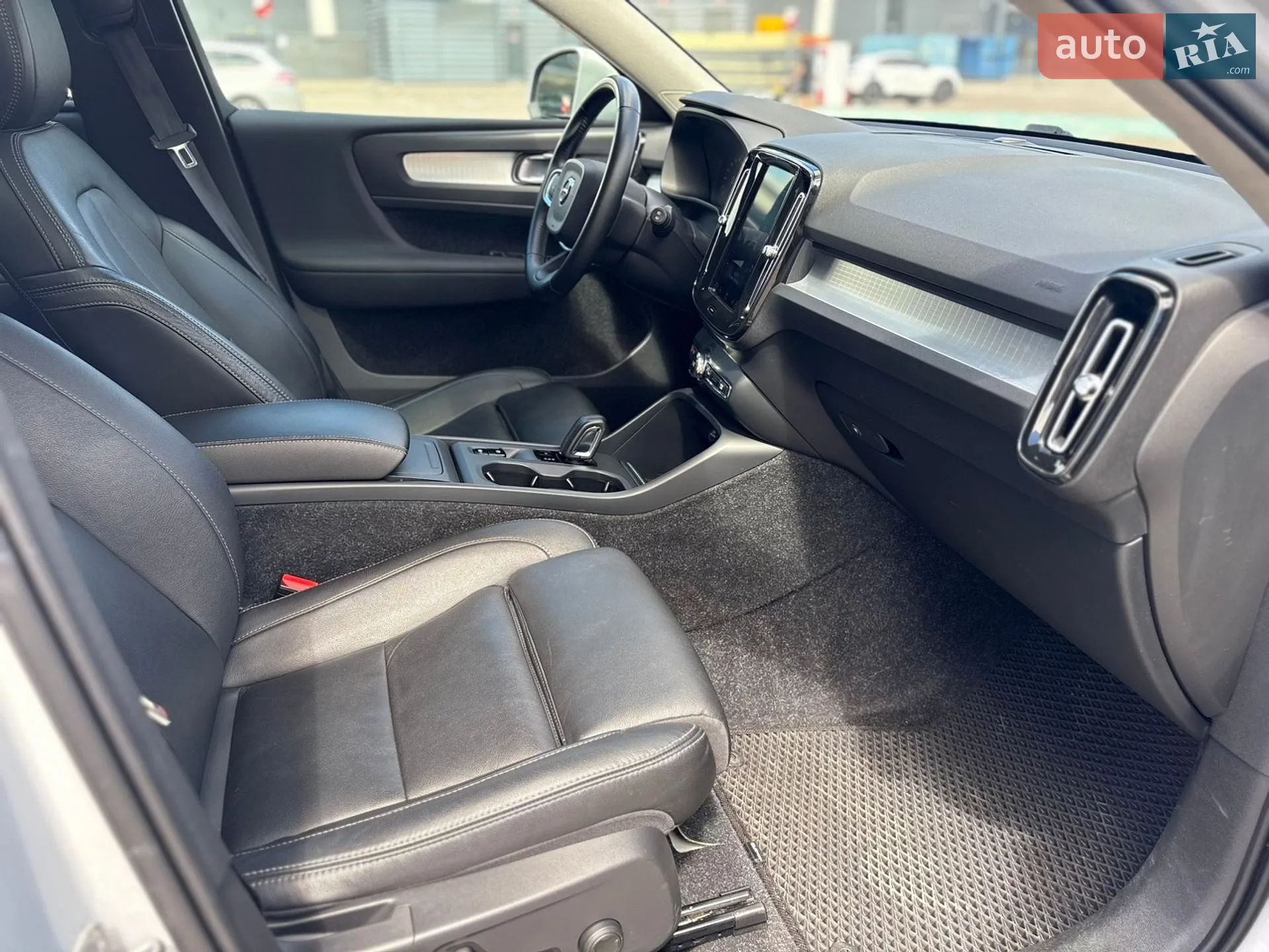 2020 Volvo XC40 - мініатюра 17