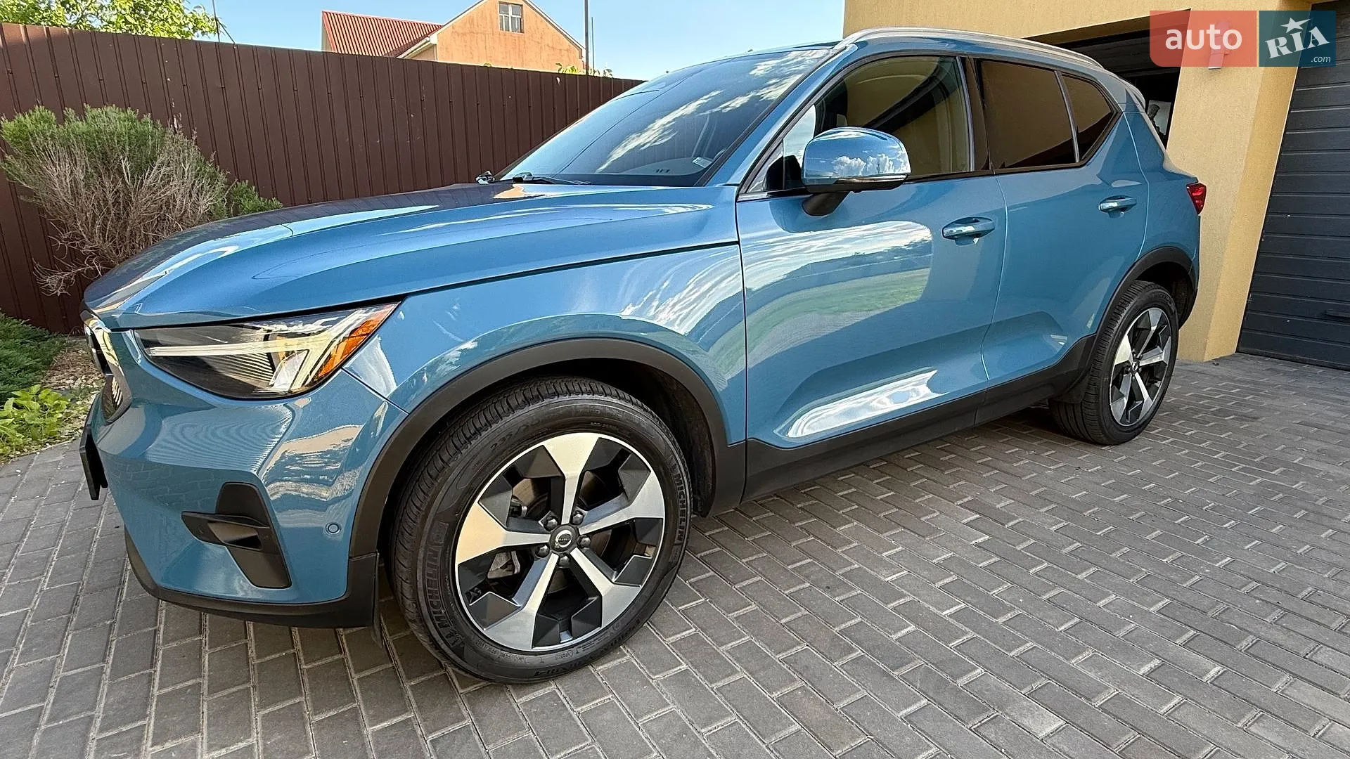 2022 Volvo XC40 - мініатюра 2