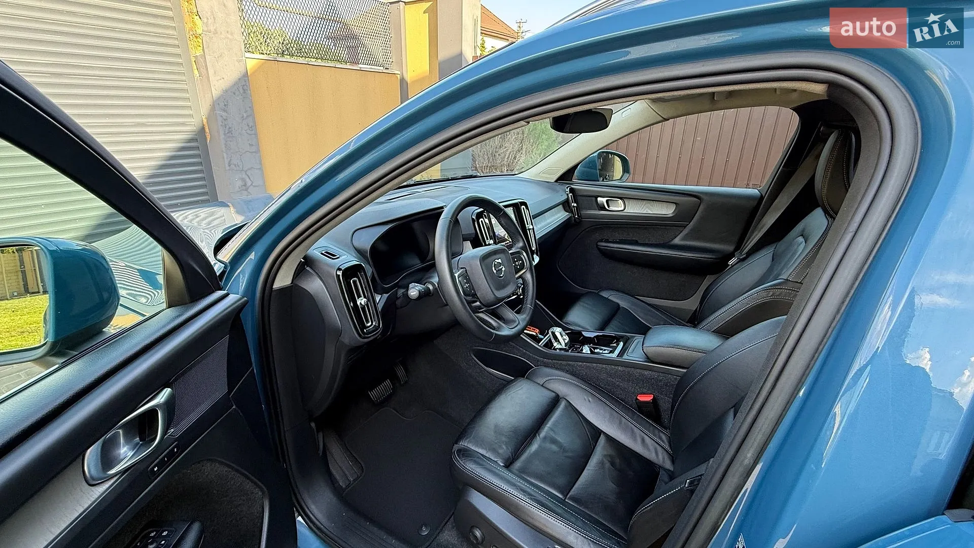 2022 Volvo XC40 - мініатюра 17