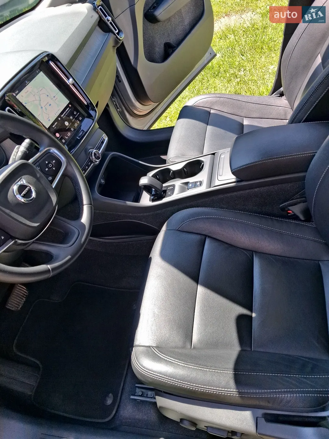 2023 Volvo XC40 - мініатюра 28