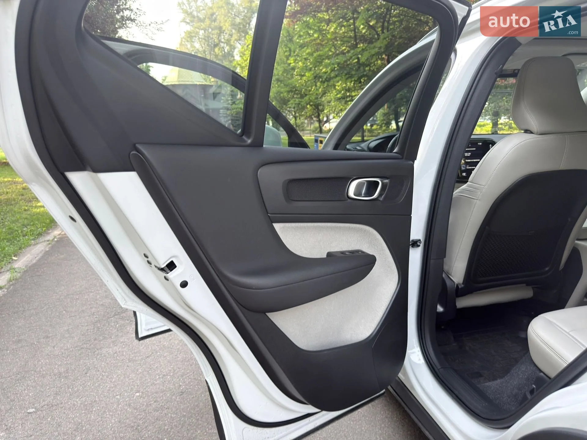 2020 Volvo XC40 - мініатюра 13