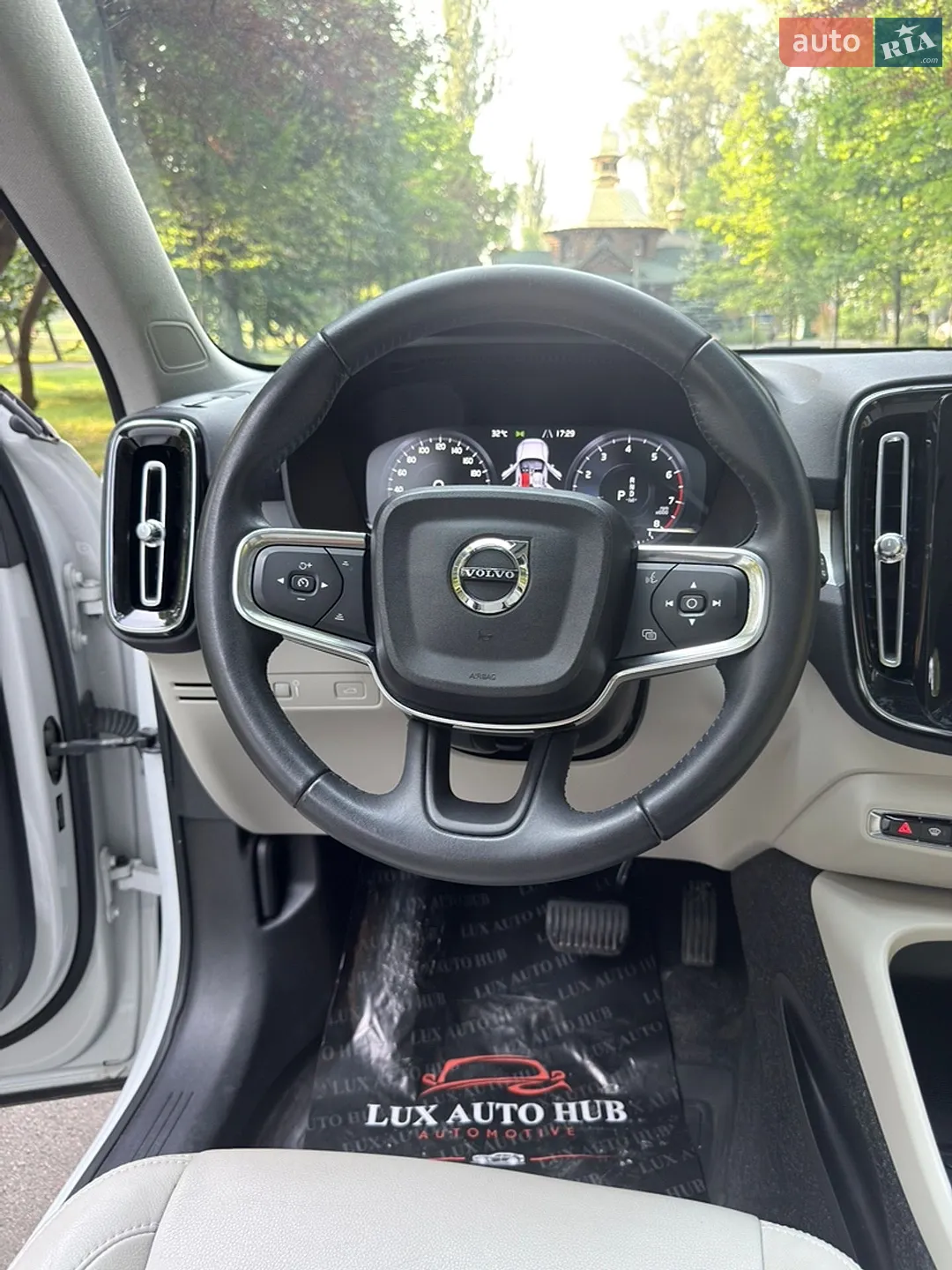 2020 Volvo XC40 - мініатюра 38