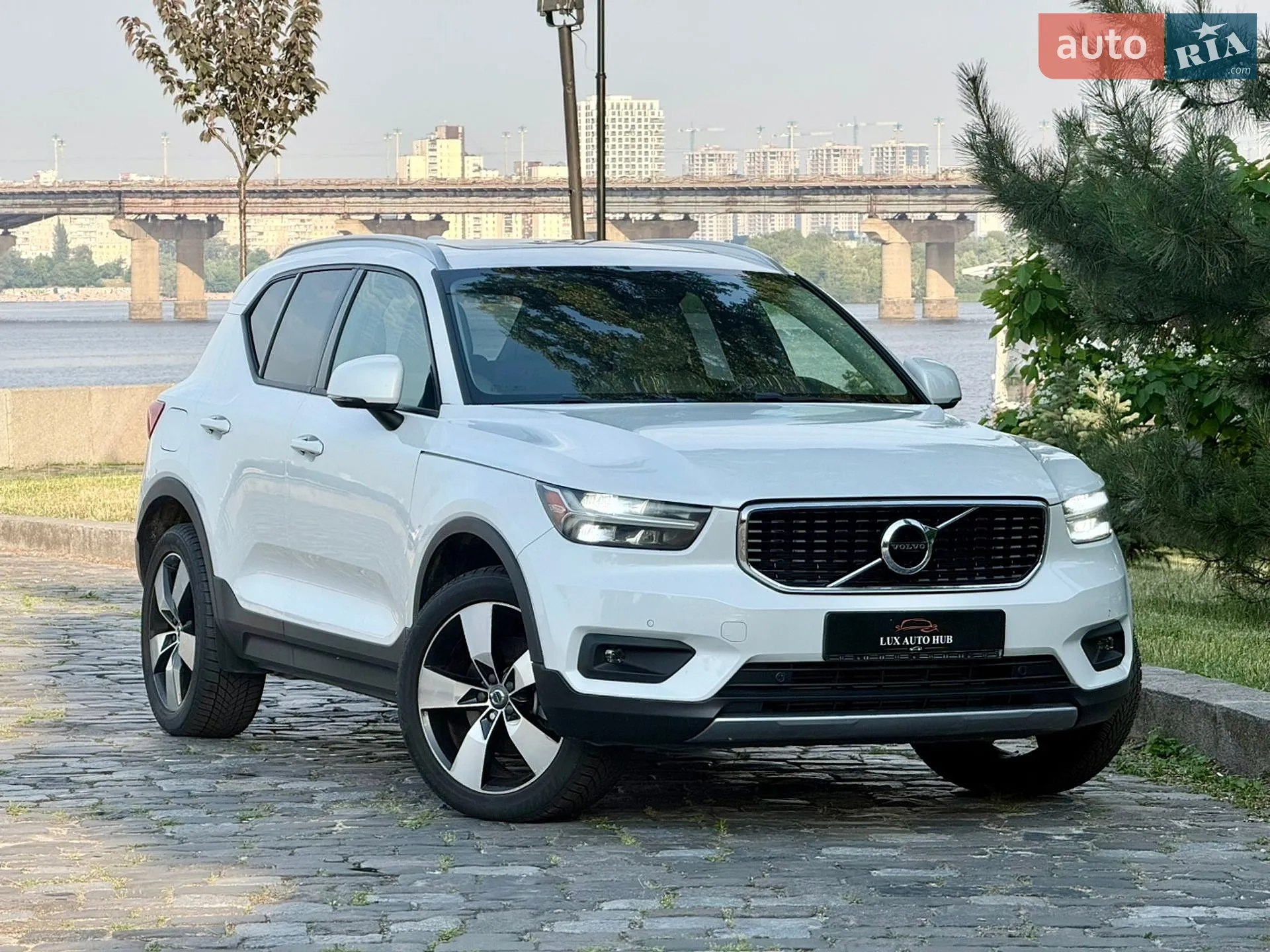 2020 Volvo XC40 - мініатюра 128
