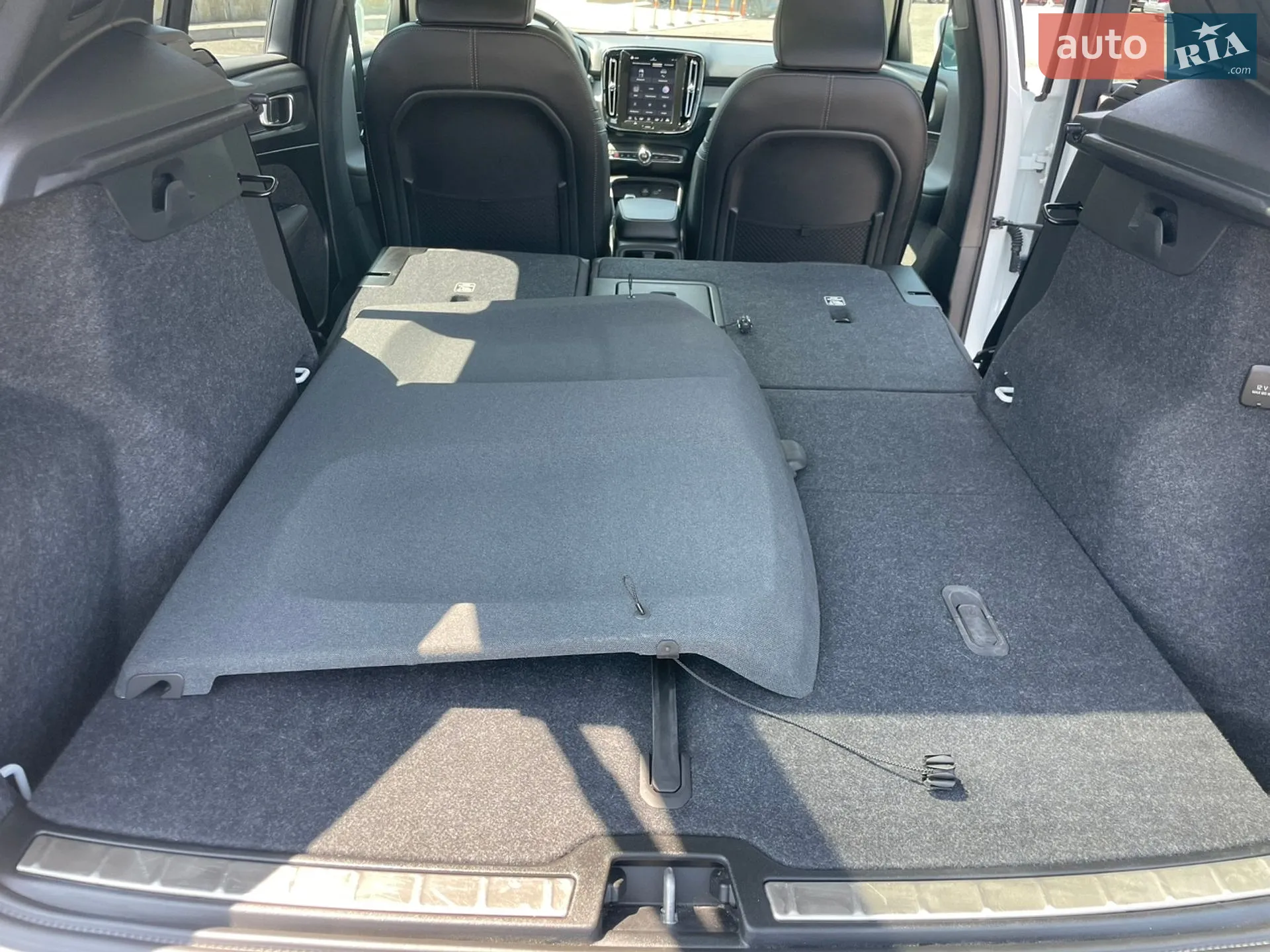 2024 Volvo XC40 - мініатюра 35