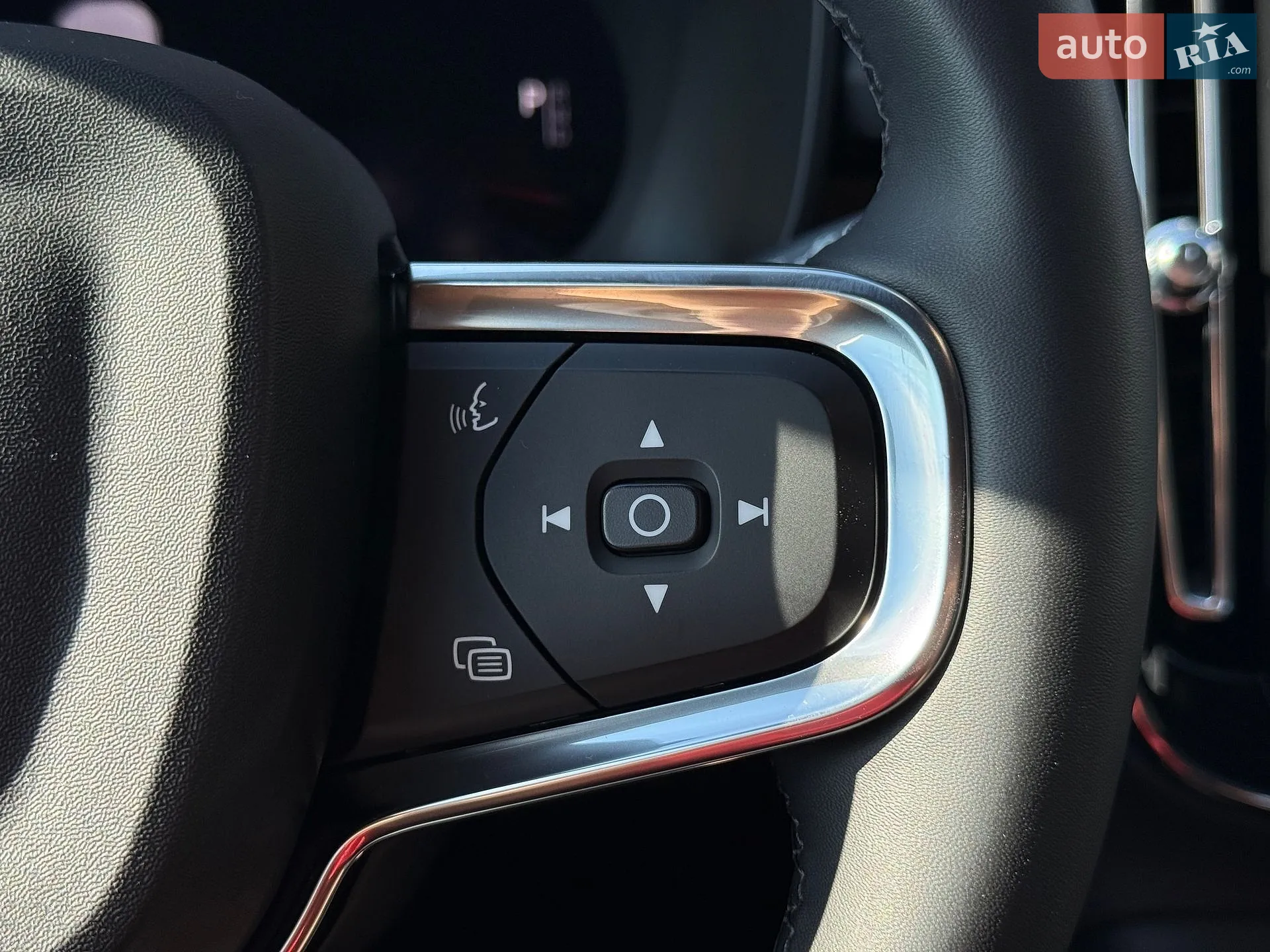2024 Volvo XC40 - мініатюра 40