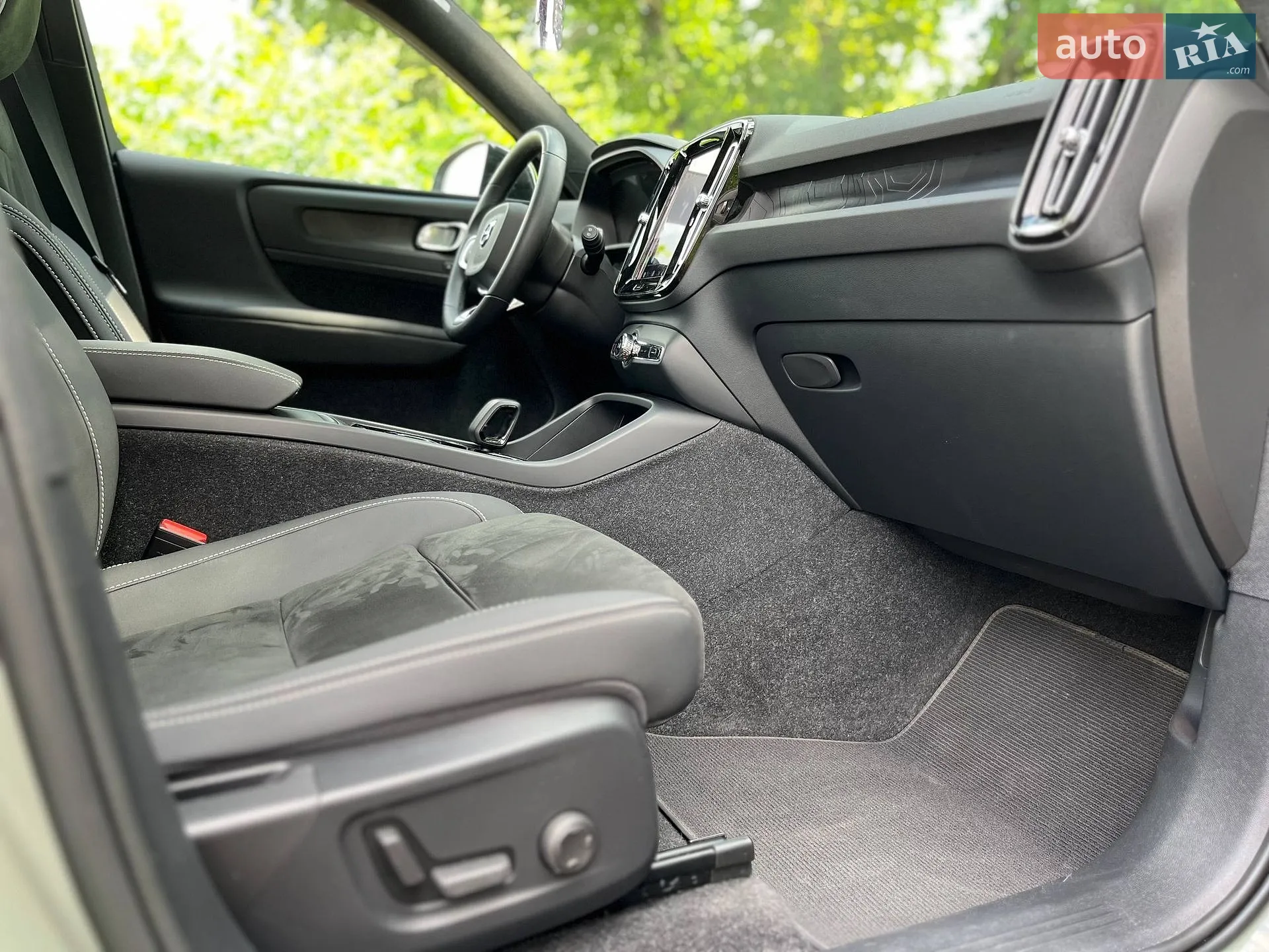 2022 Volvo XC40 - мініатюра 32