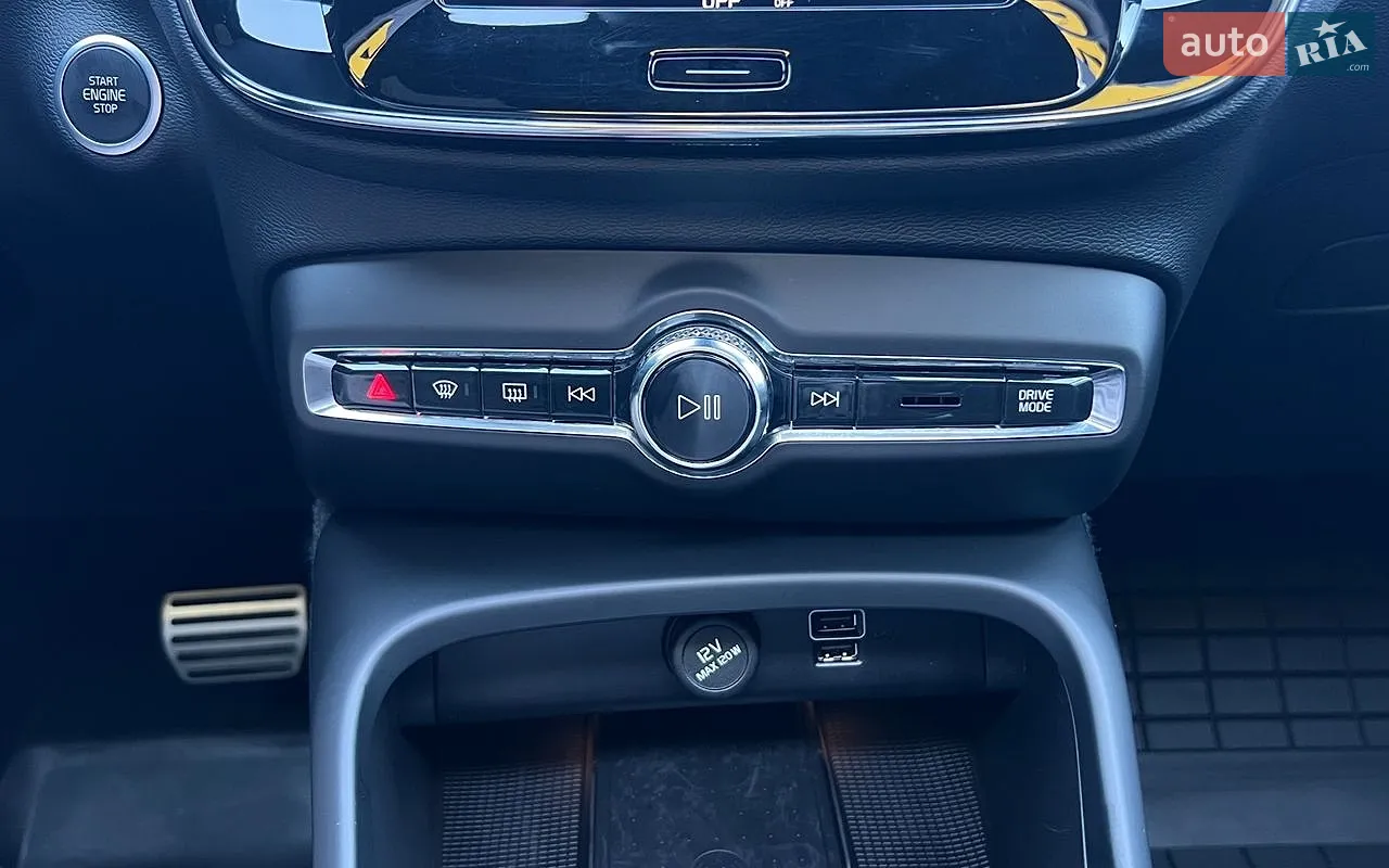 2022 Volvo XC40 - мініатюра 16