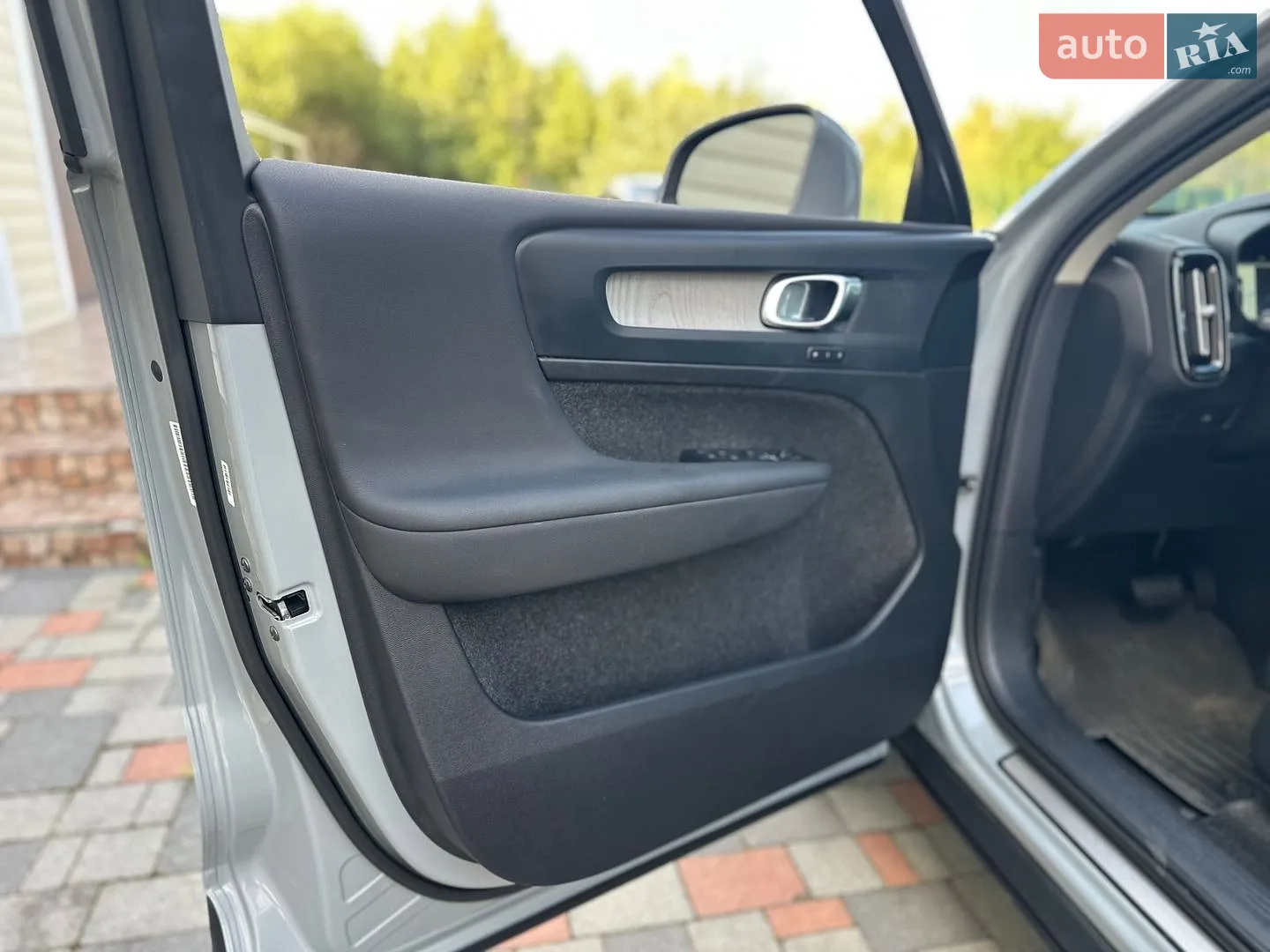 2023 Volvo XC40 - мініатюра 25