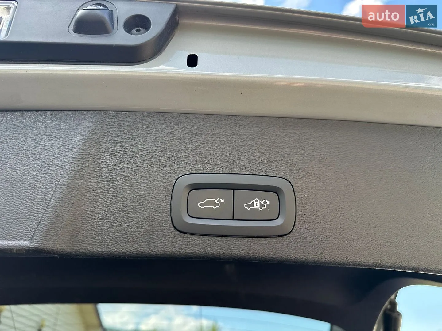 2023 Volvo XC40 - мініатюра 32